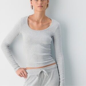 Aritzia Homestretch Long Sleeve